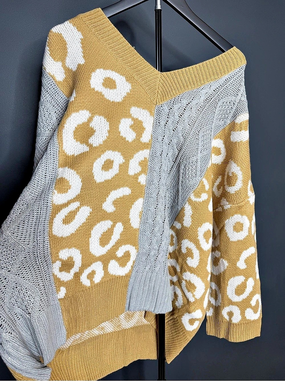ANDTHEWHY Leopard Print Knit Sweater Size Medium/Large NWT